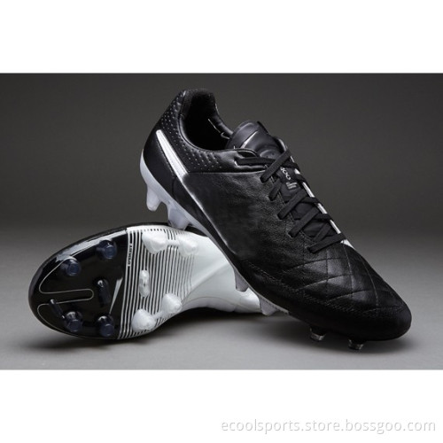 Wholesale Football Shoe in Black with White Sport Shoe for Men